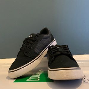 DC skateboarding sneakers